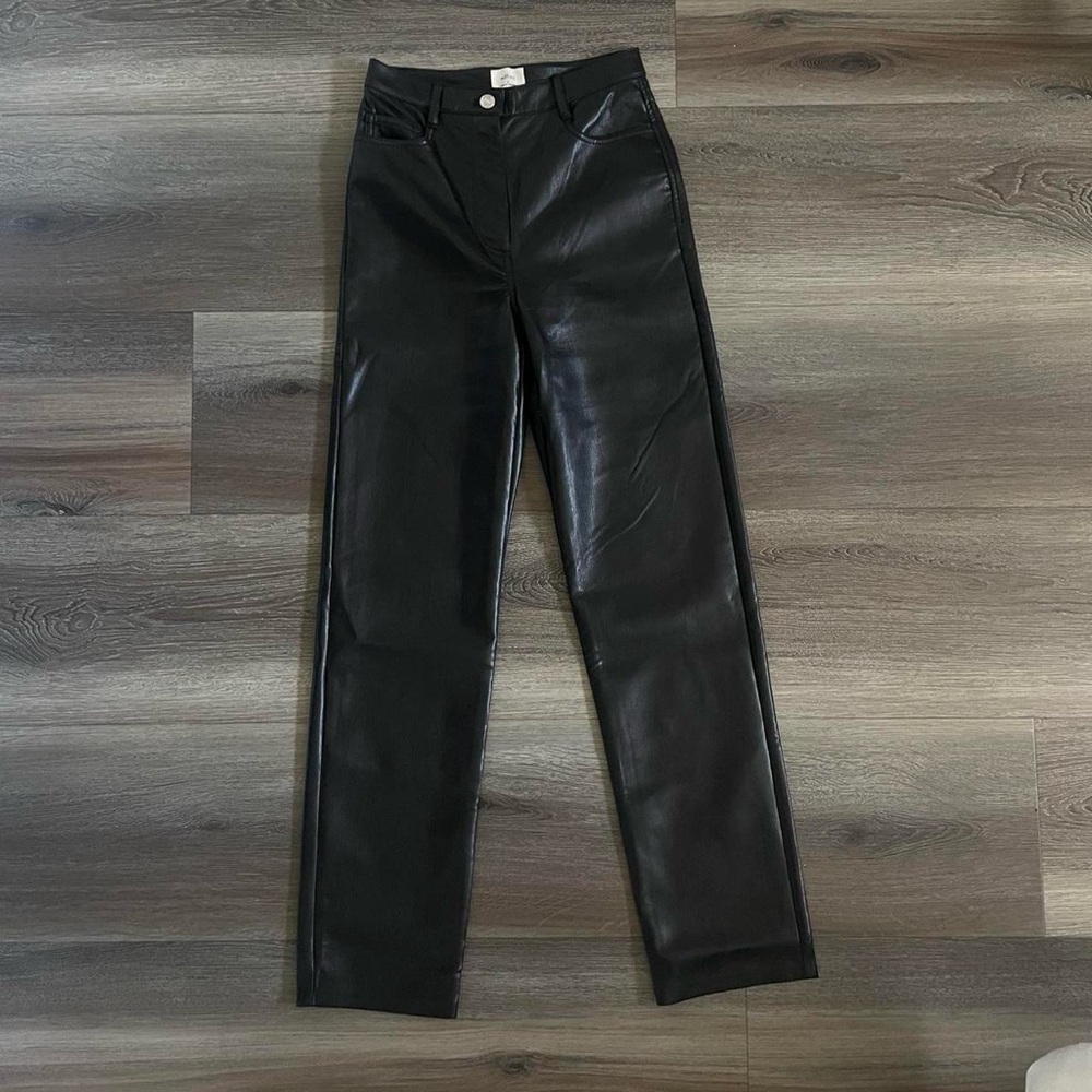 Aritzia the Melina pant